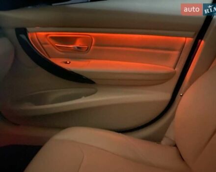 БМВ 3 Серия 2014 в Киеве на Automoto.ua Белый БМВ 3 Серия, объемом двигателя 2 л и пробегом 105 тыс. км за 12300 $, фото 12 на Automoto.ua