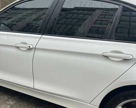 Белый БМВ 3 Серия, объемом двигателя 2 л и пробегом 160 тыс. км за 11800 $, фото 6 на Automoto.ua