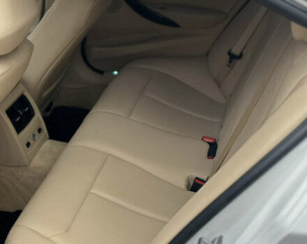 Белый БМВ 3 Серия, объемом двигателя 2 л и пробегом 190 тыс. км за 13500 $, фото 11 на Automoto.ua