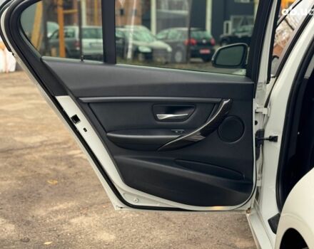 Белый БМВ 3 Серия, объемом двигателя 2 л и пробегом 189 тыс. км за 13290 $, фото 35 на Automoto.ua