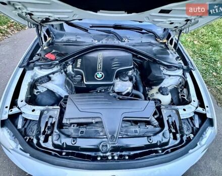 Белый БМВ 3 Серия, объемом двигателя 2 л и пробегом 150 тыс. км за 9500 $, фото 18 на Automoto.ua