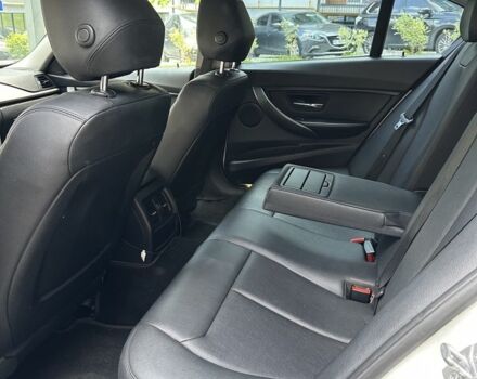 Белый БМВ 3 Серия, объемом двигателя 2 л и пробегом 290 тыс. км за 9700 $, фото 7 на Automoto.ua