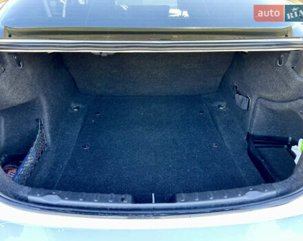 Білий БМВ 3 Серія, об'ємом двигуна 2 л та пробігом 210 тис. км за 15500 $, фото 19 на Automoto.ua