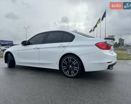 Белый БМВ 3 Серия, объемом двигателя 2 л и пробегом 185 тыс. км за 11900 $, фото 3 на Automoto.ua