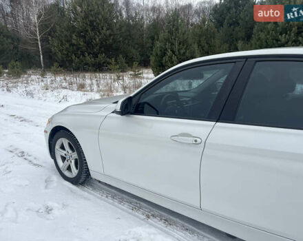 Белый БМВ 3 Серия, объемом двигателя 2 л и пробегом 240 тыс. км за 9800 $, фото 3 на Automoto.ua