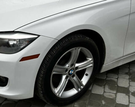 Білий БМВ 3 Серія, об'ємом двигуна 2 л та пробігом 174 тис. км за 9500 $, фото 4 на Automoto.ua