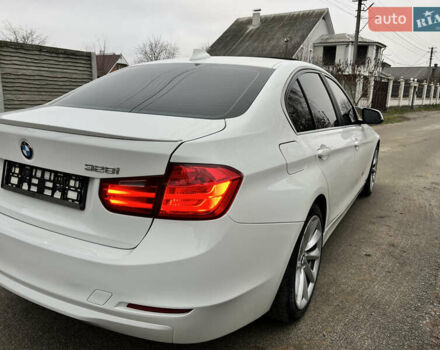 Білий БМВ 3 Серія, об'ємом двигуна 2 л та пробігом 237 тис. км за 11700 $, фото 15 на Automoto.ua