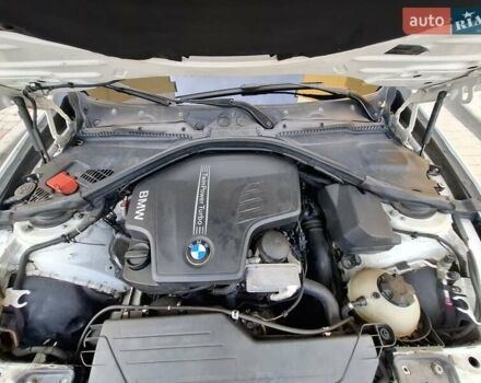 Білий БМВ 3 Серія, об'ємом двигуна 2 л та пробігом 240 тис. км за 9900 $, фото 19 на Automoto.ua