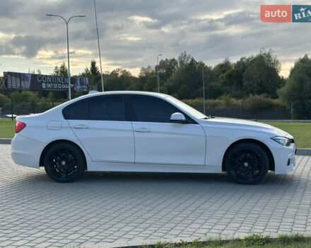 Белый БМВ 3 Серия, объемом двигателя 2 л и пробегом 114 тыс. км за 15700 $, фото 4 на Automoto.ua