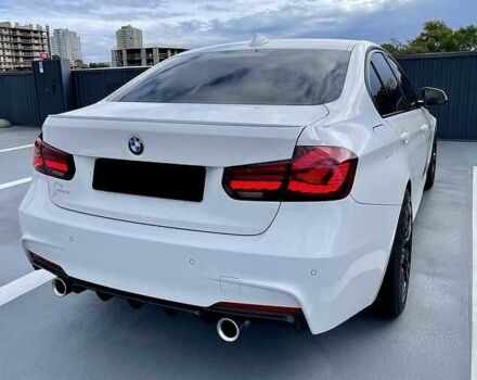 Белый БМВ 3 Серия, объемом двигателя 2 л и пробегом 130 тыс. км за 11000 $, фото 5 на Automoto.ua
