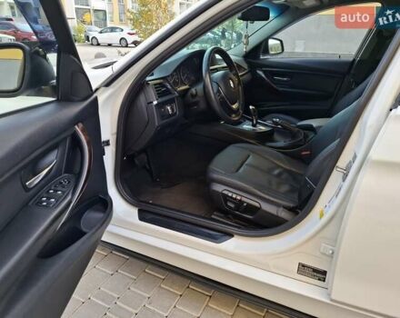 Білий БМВ 3 Серія, об'ємом двигуна 2 л та пробігом 240 тис. км за 9900 $, фото 7 на Automoto.ua