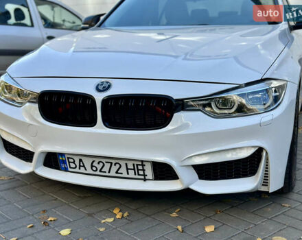 Білий БМВ 3 Серія, об'ємом двигуна 2 л та пробігом 175 тис. км за 12700 $, фото 1 на Automoto.ua