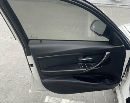 Белый БМВ 3 Серия, объемом двигателя 2 л и пробегом 107 тыс. км за 13500 $, фото 9 на Automoto.ua