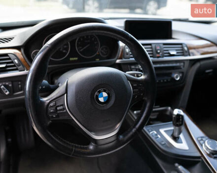 Білий БМВ 3 Серія, об'ємом двигуна 2 л та пробігом 207 тис. км за 14000 $, фото 15 на Automoto.ua