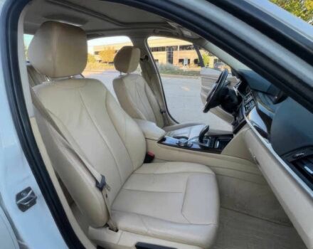 Белый БМВ 3 Серия, объемом двигателя 2 л и пробегом 88 тыс. км за 3600 $, фото 8 на Automoto.ua