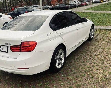 Білий БМВ 3 Серія, об'ємом двигуна 2 л та пробігом 222 тис. км за 13500 $, фото 1 на Automoto.ua