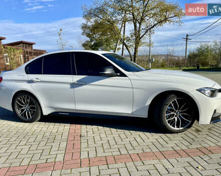 Білий БМВ 3 Серія, об'ємом двигуна 2 л та пробігом 210 тис. км за 15500 $, фото 8 на Automoto.ua
