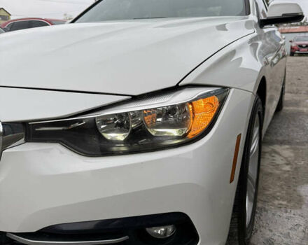 Белый БМВ 3 Серия, объемом двигателя 2 л и пробегом 171 тыс. км за 12500 $, фото 13 на Automoto.ua