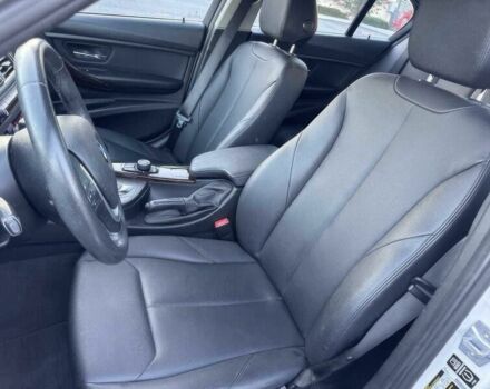 Белый БМВ 3 Серия, объемом двигателя 2 л и пробегом 77 тыс. км за 3100 $, фото 8 на Automoto.ua