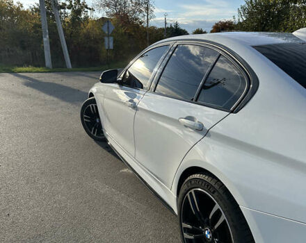 Белый БМВ 3 Серия, объемом двигателя 3 л и пробегом 123 тыс. км за 25000 $, фото 4 на Automoto.ua