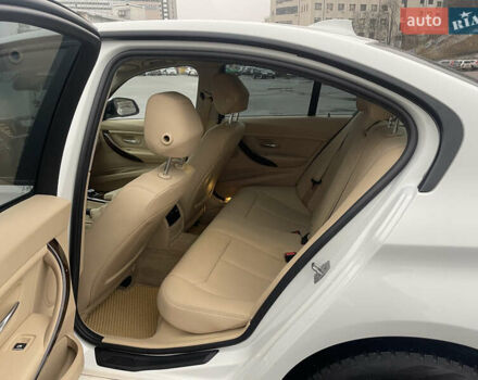Белый БМВ 3 Серия, объемом двигателя 2 л и пробегом 125 тыс. км за 13500 $, фото 26 на Automoto.ua