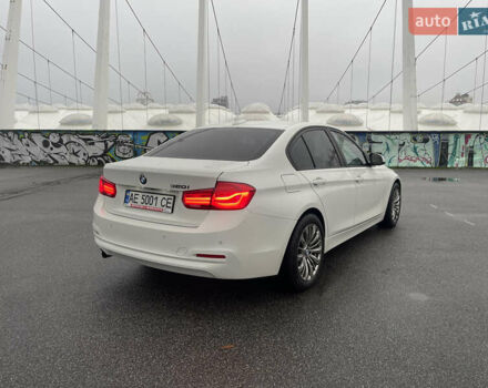 Белый БМВ 3 Серия, объемом двигателя 2 л и пробегом 125 тыс. км за 13500 $, фото 14 на Automoto.ua