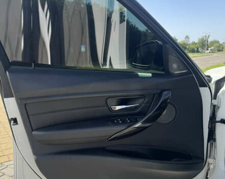 Белый БМВ 3 Серия, объемом двигателя 2 л и пробегом 155 тыс. км за 19500 $, фото 11 на Automoto.ua