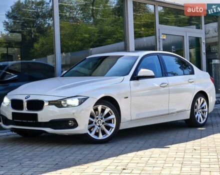 Белый БМВ 3 Серия, объемом двигателя 2 л и пробегом 202 тыс. км за 13400 $, фото 1 на Automoto.ua
