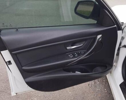 Білий БМВ 3 Серія, об'ємом двигуна 2 л та пробігом 245 тис. км за 12500 $, фото 8 на Automoto.ua