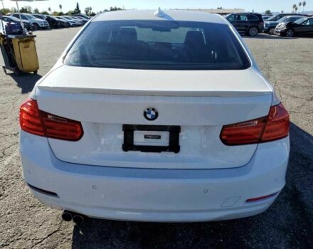 Белый БМВ 3 Серия, объемом двигателя 2 л и пробегом 82 тыс. км за 3000 $, фото 5 на Automoto.ua