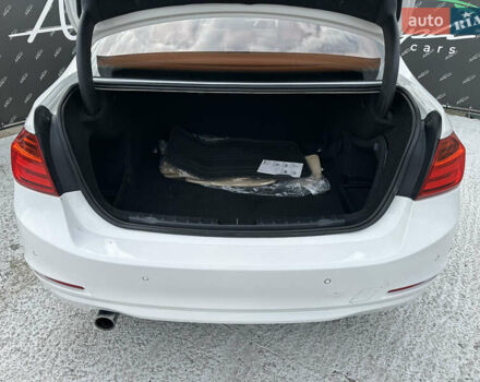 Білий БМВ 3 Серія, об'ємом двигуна 2 л та пробігом 128 тис. км за 12500 $, фото 26 на Automoto.ua