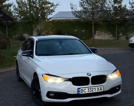 Белый БМВ 3 Серия, объемом двигателя 2 л и пробегом 220 тыс. км за 12900 $, фото 4 на Automoto.ua