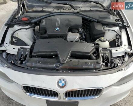 Белый БМВ 3 Серия, объемом двигателя 2 л и пробегом 141 тыс. км за 2000 $, фото 10 на Automoto.ua