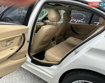 Білий БМВ 3 Серія, об'ємом двигуна 2 л та пробігом 128 тис. км за 12500 $, фото 12 на Automoto.ua