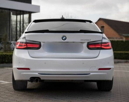 Белый БМВ 3 Серия, объемом двигателя 2 л и пробегом 147 тыс. км за 243 $, фото 2 на Automoto.ua