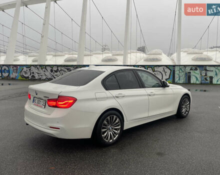 Белый БМВ 3 Серия, объемом двигателя 2 л и пробегом 125 тыс. км за 13500 $, фото 13 на Automoto.ua