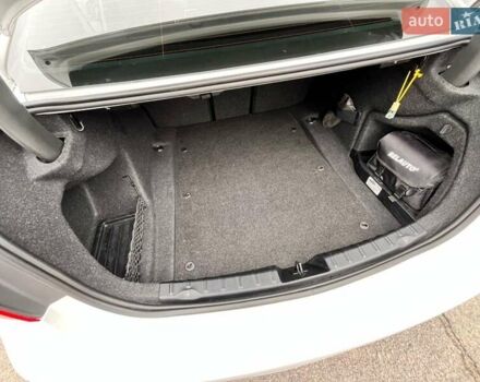 Белый БМВ 3 Серия, объемом двигателя 2 л и пробегом 317 тыс. км за 13800 $, фото 24 на Automoto.ua