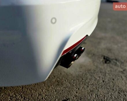 Белый БМВ 3 Серия, объемом двигателя 2 л и пробегом 184 тыс. км за 16900 $, фото 10 на Automoto.ua