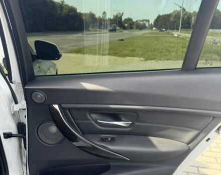 Белый БМВ 3 Серия, объемом двигателя 2 л и пробегом 155 тыс. км за 19500 $, фото 17 на Automoto.ua