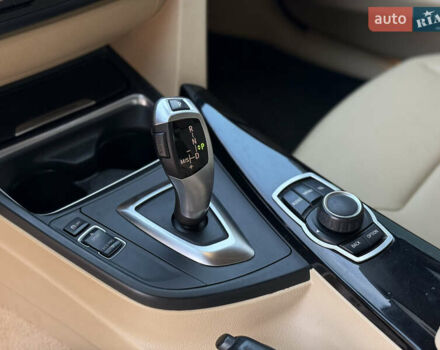 БМВ 3 Серия 2015 в Умани на Automoto.ua Белый БМВ 3 Серия, объемом двигателя 2 л и пробегом 155 тыс. км за 12950 $, фото 14 на Automoto.ua