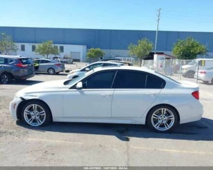 Белый БМВ 3 Серия, объемом двигателя 2 л и пробегом 88 тыс. км за 2500 $, фото 4 на Automoto.ua