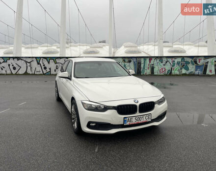 Белый БМВ 3 Серия, объемом двигателя 2 л и пробегом 125 тыс. км за 13500 $, фото 2 на Automoto.ua