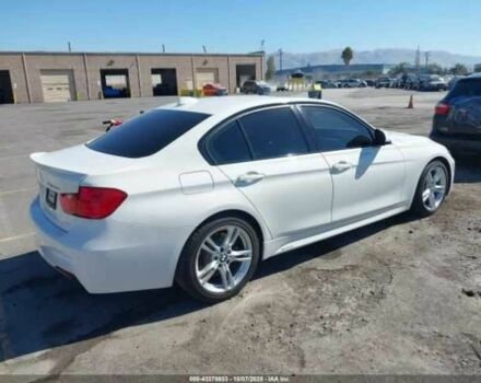 Белый БМВ 3 Серия, объемом двигателя 2 л и пробегом 88 тыс. км за 2500 $, фото 3 на Automoto.ua