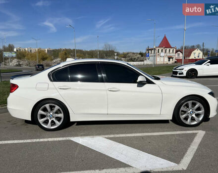 Белый БМВ 3 Серия, объемом двигателя 2 л и пробегом 110 тыс. км за 13699 $, фото 5 на Automoto.ua