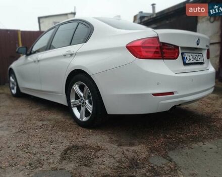 Білий БМВ 3 Серія, об'ємом двигуна 2 л та пробігом 141 тис. км за 13700 $, фото 11 на Automoto.ua