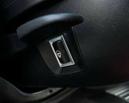 Білий БМВ 3 Серія, об'ємом двигуна 2 л та пробігом 75 тис. км за 12100 $, фото 6 на Automoto.ua