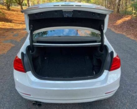 Белый БМВ 3 Серия, объемом двигателя 2 л и пробегом 99 тыс. км за 3000 $, фото 12 на Automoto.ua