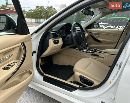 Білий БМВ 3 Серія, об'ємом двигуна 2 л та пробігом 128 тис. км за 12500 $, фото 4 на Automoto.ua
