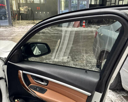 Білий БМВ 3 Серія, об'ємом двигуна 2 л та пробігом 158 тис. км за 19800 $, фото 14 на Automoto.ua