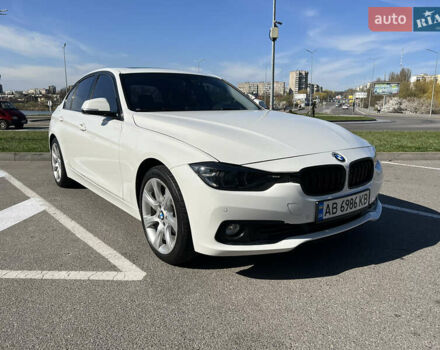 Белый БМВ 3 Серия, объемом двигателя 2 л и пробегом 110 тыс. км за 13699 $, фото 6 на Automoto.ua